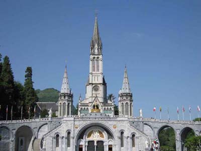  Santuario internazionale di Lourdes 